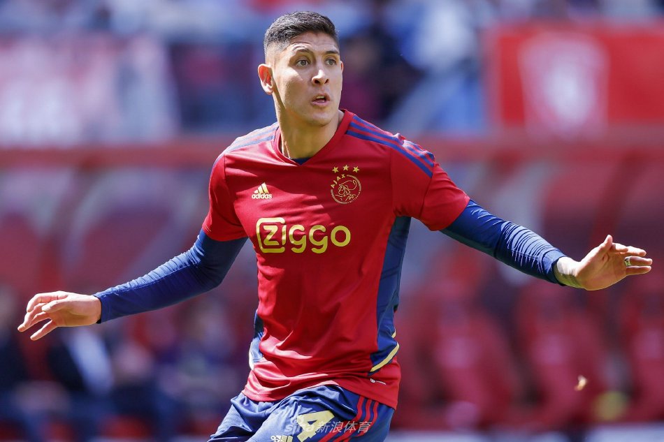 他向外界展 他向外界展