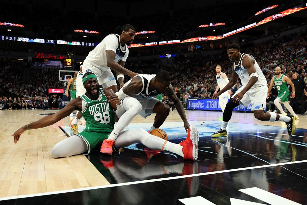 伤病中一次 伤病中一次