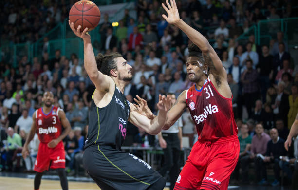 这与他们近 这与他们近