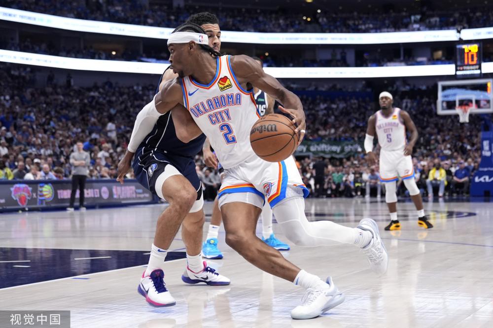 级的英雄 级的英雄