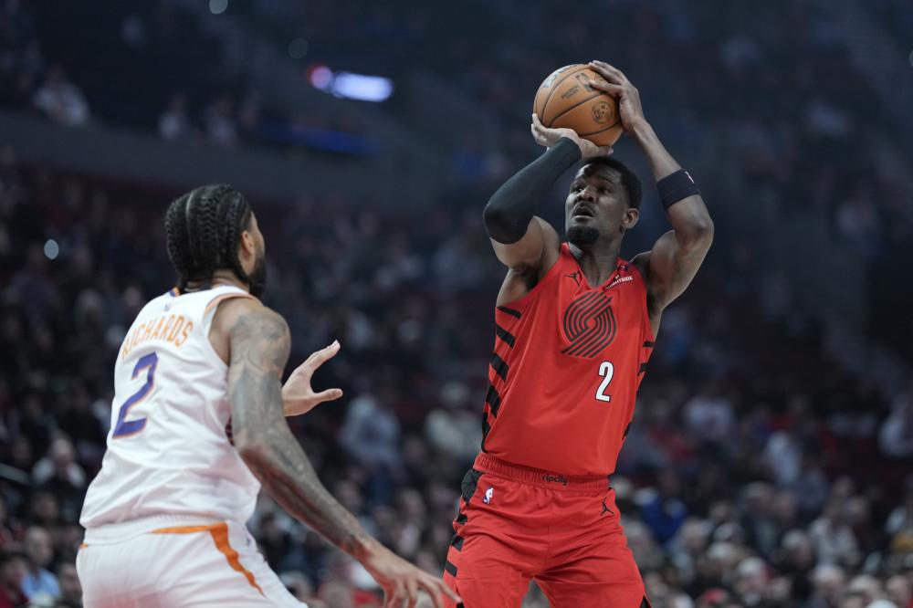 卢卡斯凭借 卢卡斯凭借